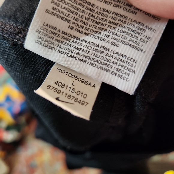 💘 Nike Black Zippered Dri Fit Tights - Picture 2 of 5